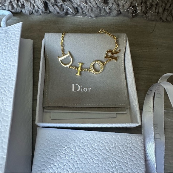 New Dior Revolution Bracelet Gold Metal with white crystals - Picture 4 of 7